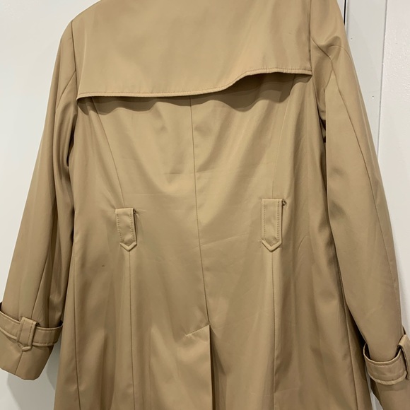 Calvin Klein Trench Coat - Picture 3 of 6
